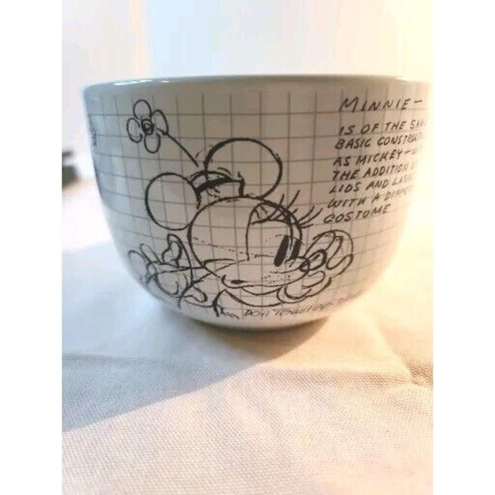 Disney Minnie Mouse Sketchbook Ceramic Soup Mug 29oz Bowl